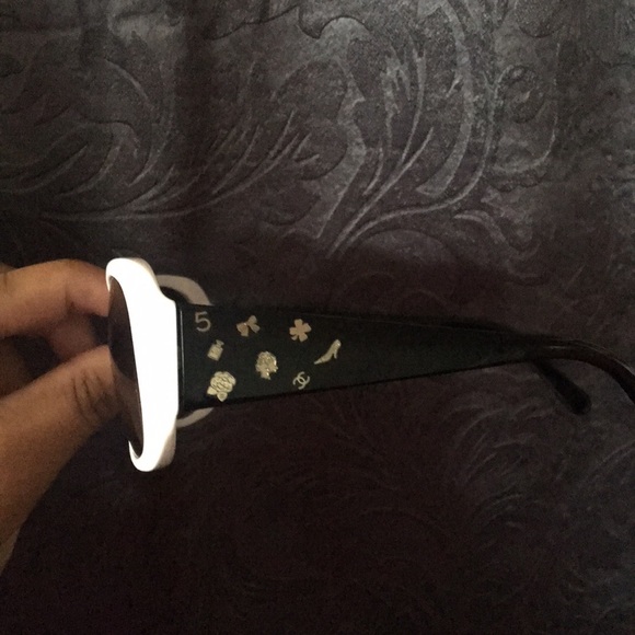 Authentic Chanel glasses - Picture 1 of 8